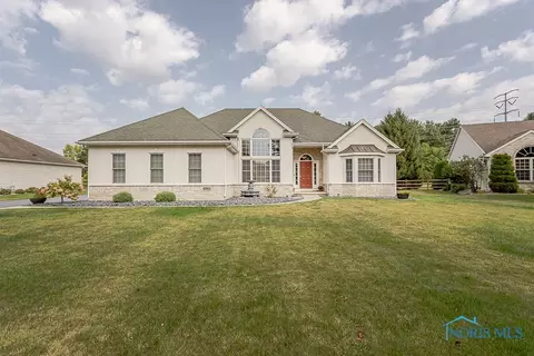 10120 Saddle Bridge Dr, Whitehouse, OH 43571