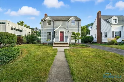 505 E 2nd St, Perrysburg, OH 43551