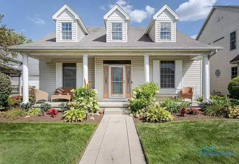 5646 Breezy Porch Dr, Sylvania, OH 43560