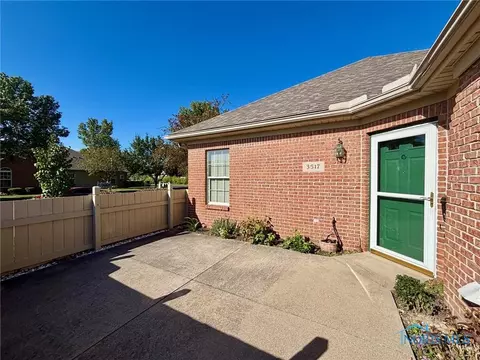 3517 Bayberry Pl #3517, Oregon, OH 43616