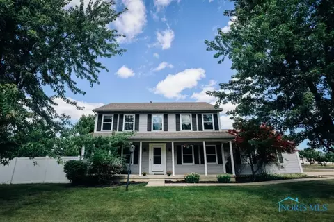 1198 Tricia Ct, Perrysburg, OH 43551