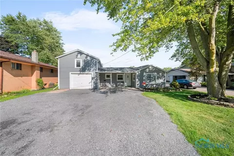 452 Monroe St, Delta, OH 43515