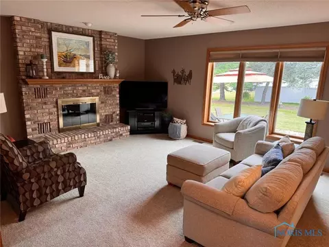 Living - 107 Shaffer Blvd, Bryan, OH 43506 photo 1 of 2
