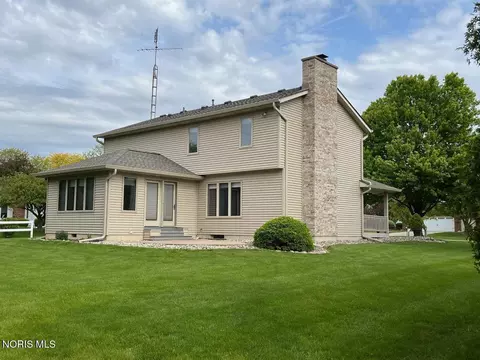 Exterior - 107 Shaffer Blvd, Bryan, OH 43506 photo 3 of 4