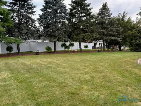 Exterior - 107 Shaffer Blvd, Bryan, OH 43506 photo 4 of 4