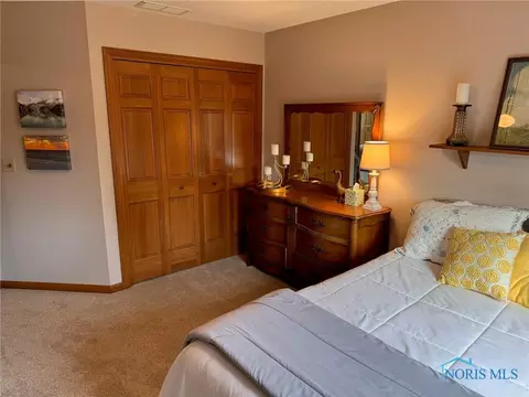 Bedroom - 107 Shaffer Blvd, Bryan, OH 43506 photo 2 of 8