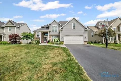 2842 Woods Edge Rd, Perrysburg, OH 43551