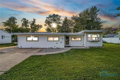 228 Lester Ave, Northwood, OH 43619