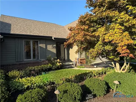 6830 Carrietowne Ln #6830, Toledo, OH 43617
