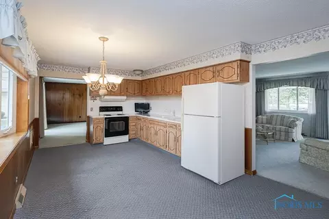 1539 Cass Rd, Maumee, OH 43537 photo 9