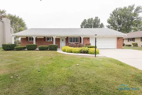 1539 Cass Rd, Maumee, OH 43537 photo 2