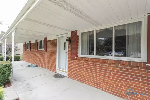 1539 Cass Rd, Maumee, OH 43537 photo 4