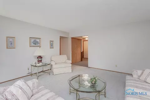 1539 Cass Rd, Maumee, OH 43537 photo 8