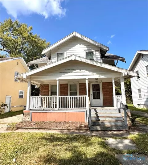 1771 Kensington Rd, Toledo, OH 43607