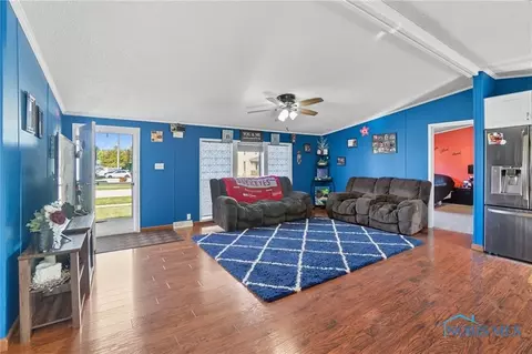 207 N Todd St, Mccomb, OH 45858 photo 3