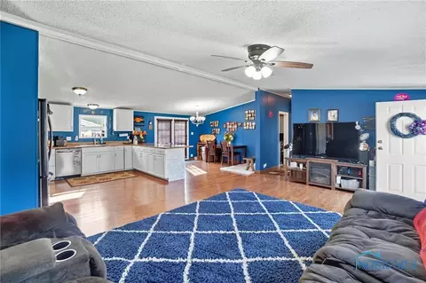 207 N Todd St, Mccomb, OH 45858 photo 4