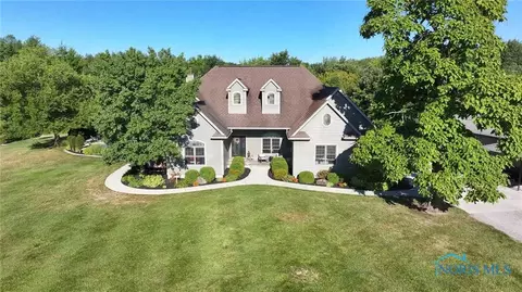 14428 Singer Rd, Defiance, OH 43512