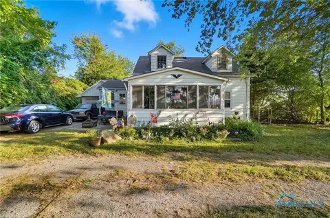 4263 Corduroy Rd, Oregon, OH 43616