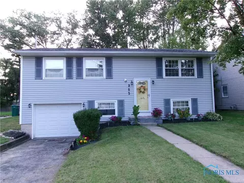 352 Cheswick St, Holland, OH 43528