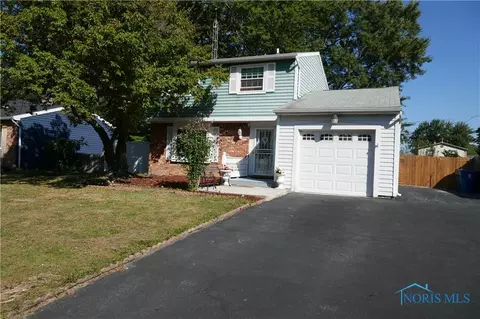 5950 E Pembridge Dr, Toledo, OH 43615
