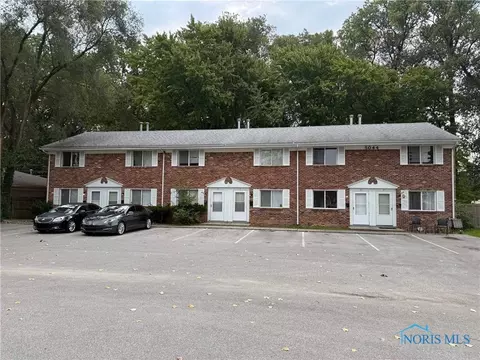 5044 Secor Rd, Toledo, OH 43623