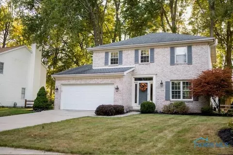 134 Deerfield Dr, Holland, OH 43528