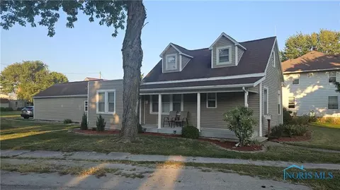 504 W 1st St, Woodville, OH 43469