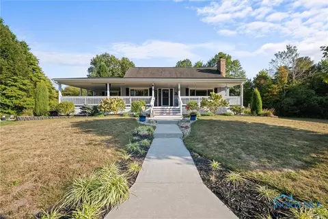 14015 Sherman White Rd, Swanton, OH 43558