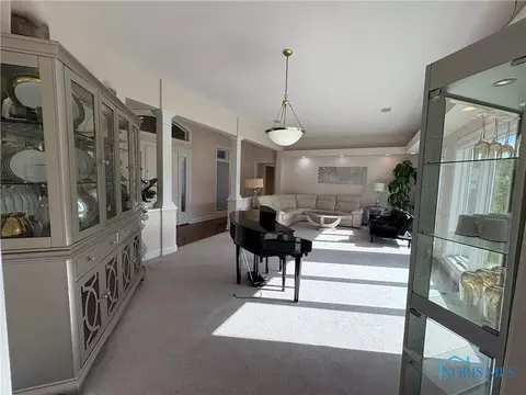 107 Deerfield Cir, Bryan, OH 43506 photo 7