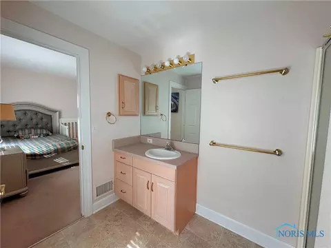 107 Deerfield Cir, Bryan, OH 43506 photo 34