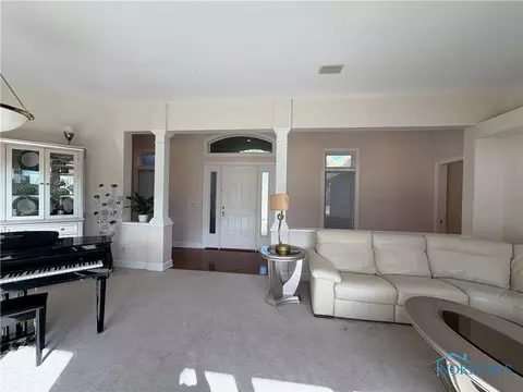 107 Deerfield Cir, Bryan, OH 43506 photo 8