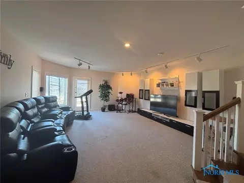 107 Deerfield Cir, Bryan, OH 43506 photo 31