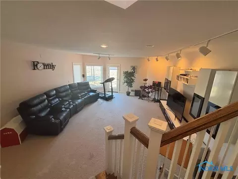 107 Deerfield Cir, Bryan, OH 43506 photo 29