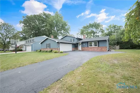333 Southwood Dr, Perrysburg, OH 43551