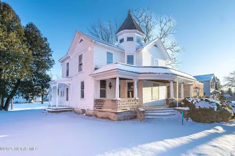 230 State St, Bettsville, OH 44815