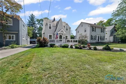 2277 Castlewood Dr, Toledo, OH 43613