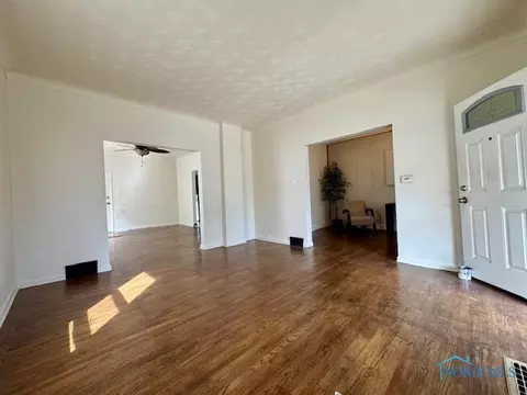 435 E Weber St, Toledo, OH 43608 photo 4