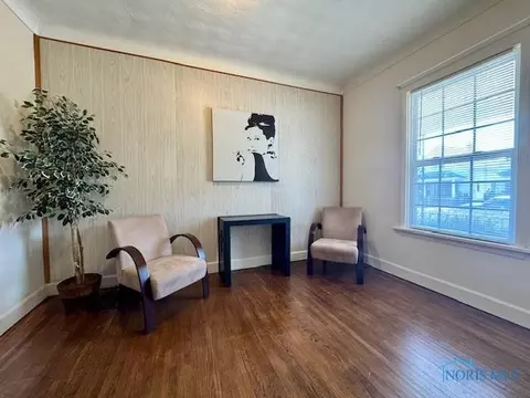 435 E Weber St, Toledo, OH 43608 photo 2
