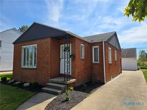 223 Northdale Dr, Toledo, OH 43612