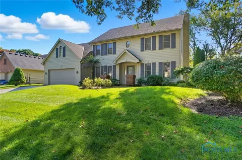 8435 Willow Gln, Holland, OH 43528