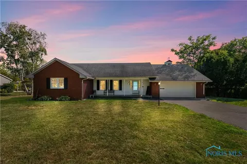 706 Waite Ave, Maumee, OH 43537