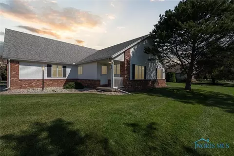 853 S Lallendorf Rd, Oregon, OH 43616