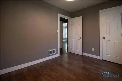 Bedroom - 2728 Castleton Ave, Toledo, OH 43613 photo 1 of 5