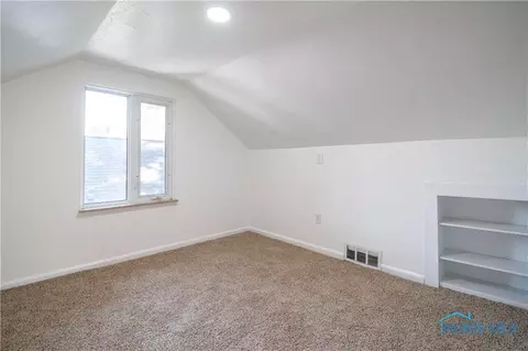 Bedroom - 2728 Castleton Ave, Toledo, OH 43613 photo 3 of 5