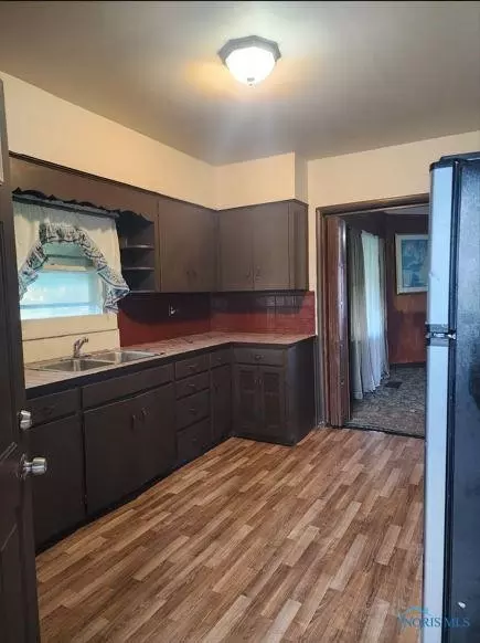 1420 Upton Ave, Toledo, OH 43607 photo 8
