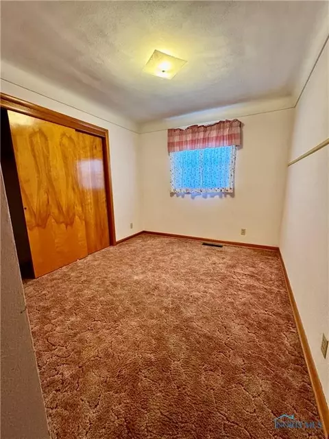 621 W Maple St, Deshler, OH 43516 photo 23