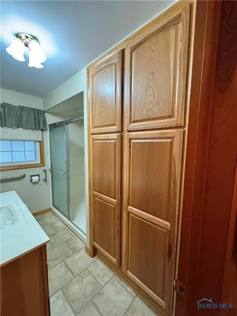 621 W Maple St, Deshler, OH 43516 photo 22