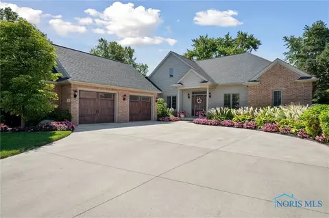 113 Riverside Dr, Maumee, OH 43537