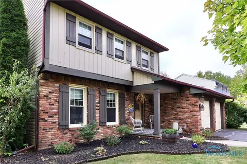 26717 W Sheringham Rd, Perrysburg, OH 43551