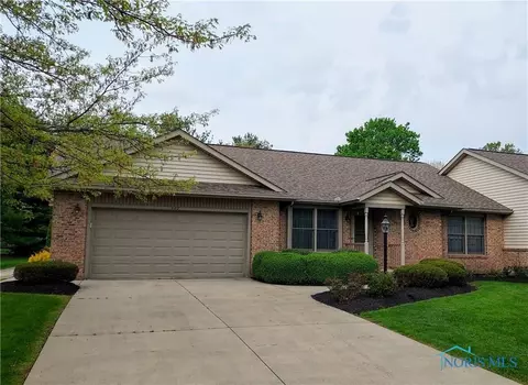 302 Willow Bend Dr, Columbus Grove, OH 45830